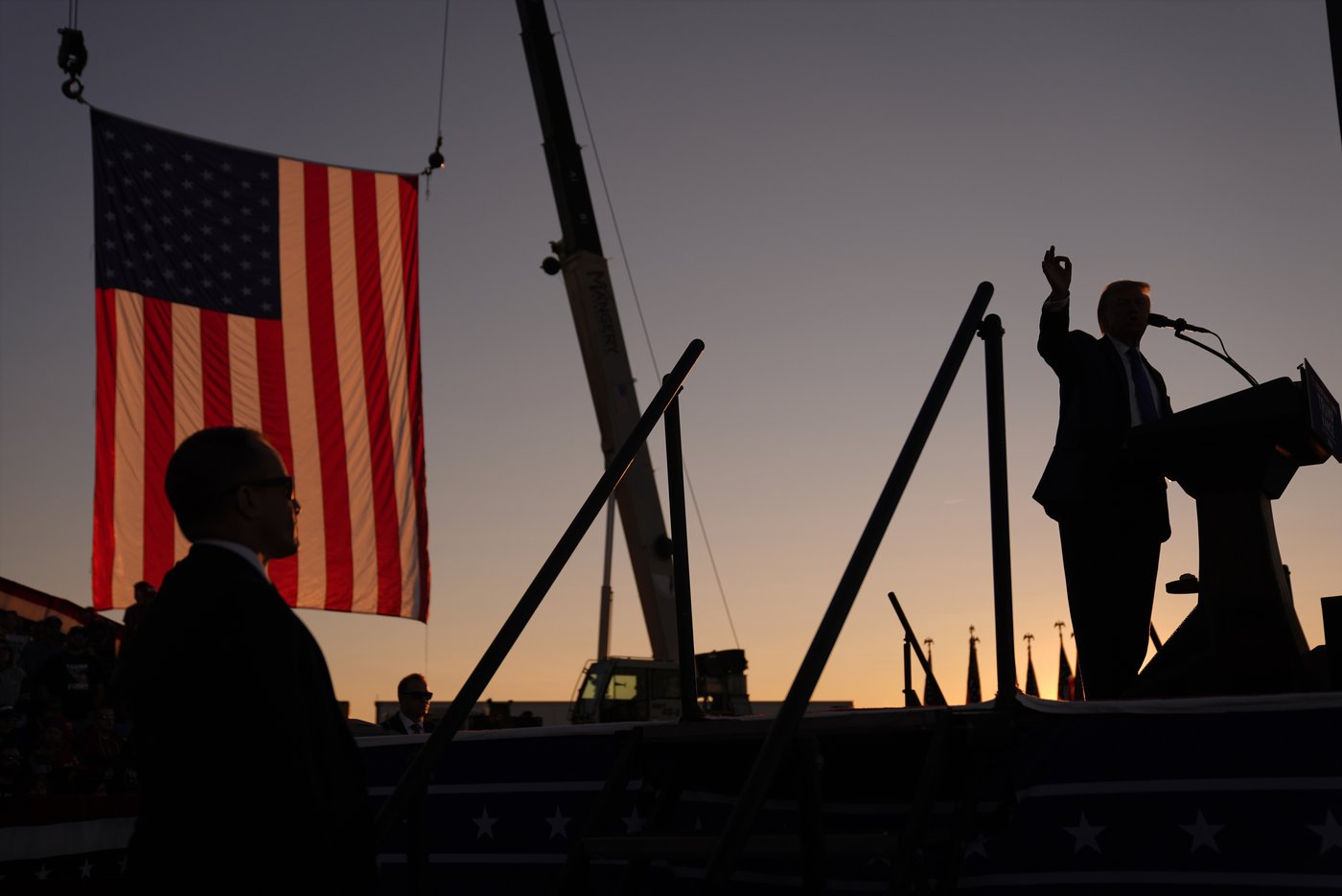 PHOTO COLLECTION: Election 2024 Campaign for President October 19 | iNFOnews.ca