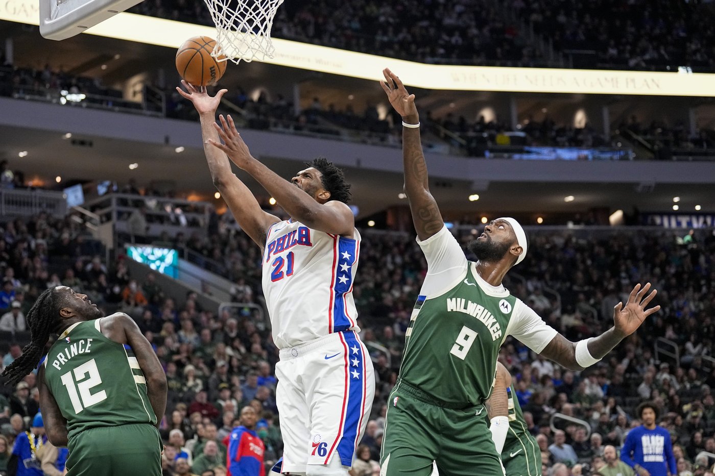 76ers' Embiid says he's 'looking into every option' if his knee is bothering him at end of season | iNFOnews.ca 76ers' Embiid says he's 'looking into every option' if his knee is bothering him at end of season | iNFOnews.ca