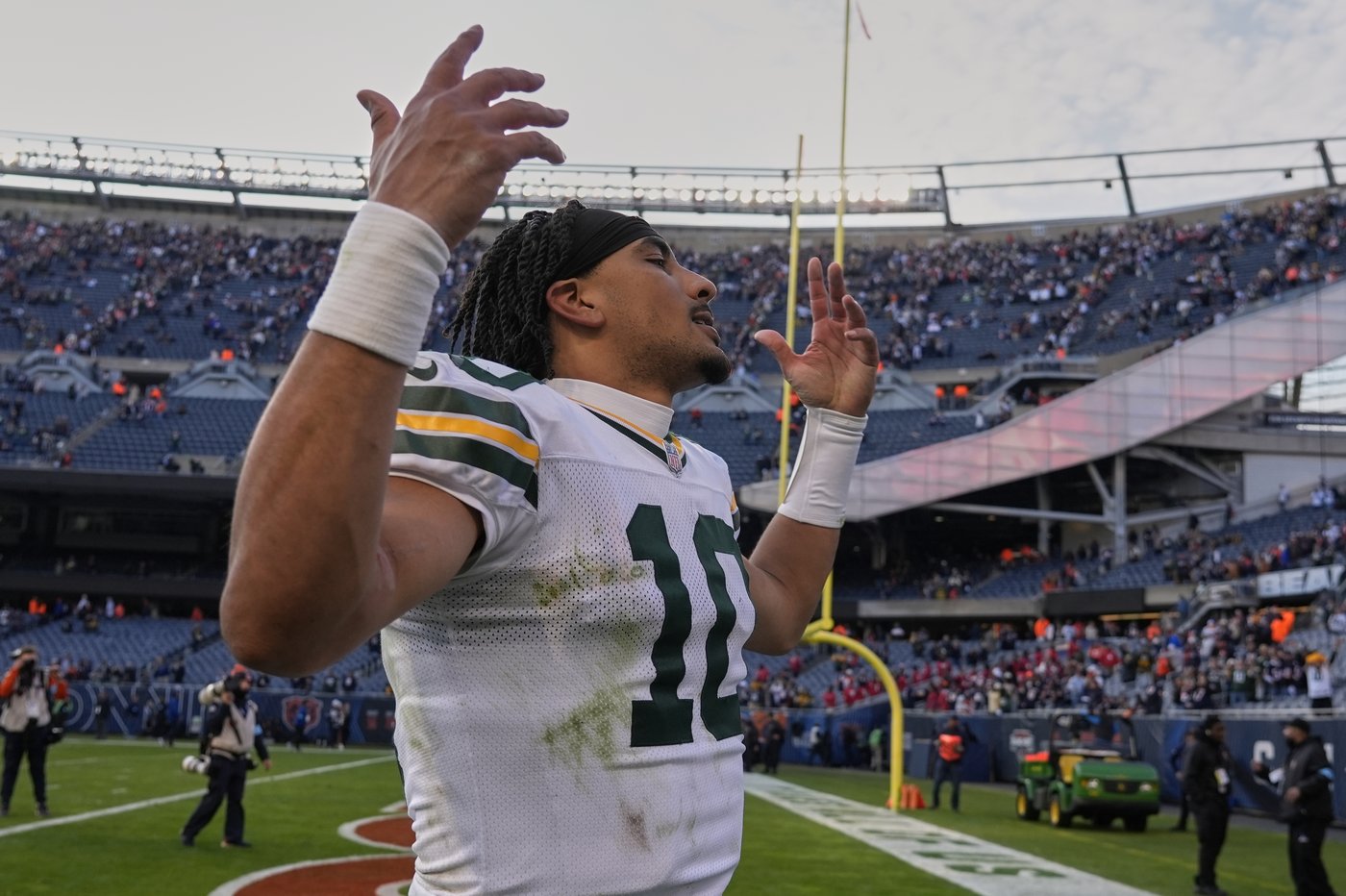 Jordan Love runs for go-ahead TD and Packers beat Bears on Karl Brooks' FG block at buzzer | iNFOnews.ca Jordan Love runs for go-ahead TD and Packers beat Bears on Karl Brooks' FG block at buzzer | iNFOnews.ca
