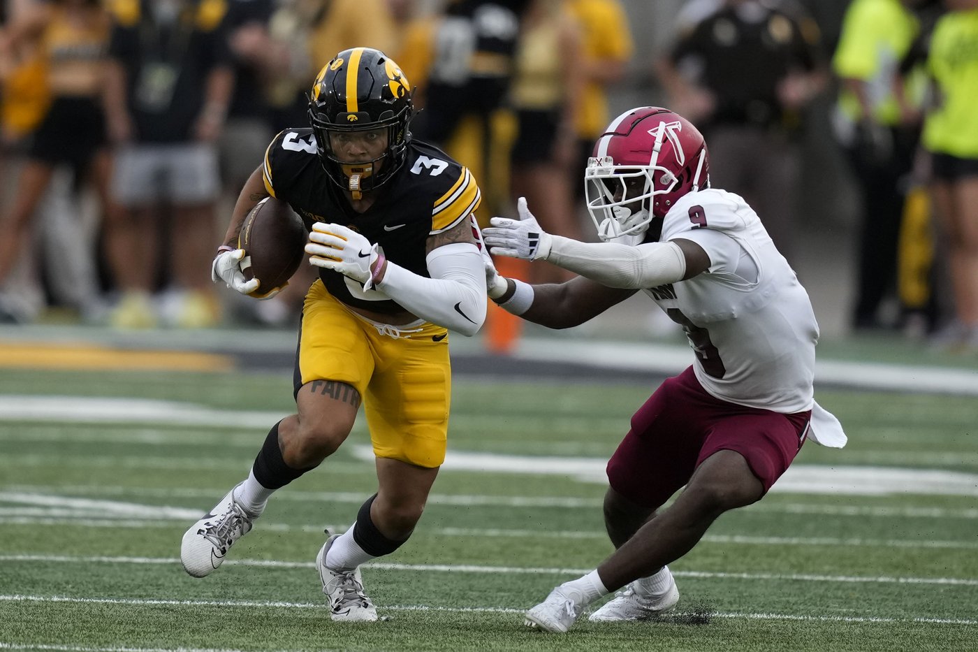 Iowa's Leshon Williams and Kaleb Brown leave the team and plan to enter the transfer portal | iNFOnews.ca Iowa's Leshon Williams and Kaleb Brown leave the team and plan to enter the transfer portal | iNFOnews.ca