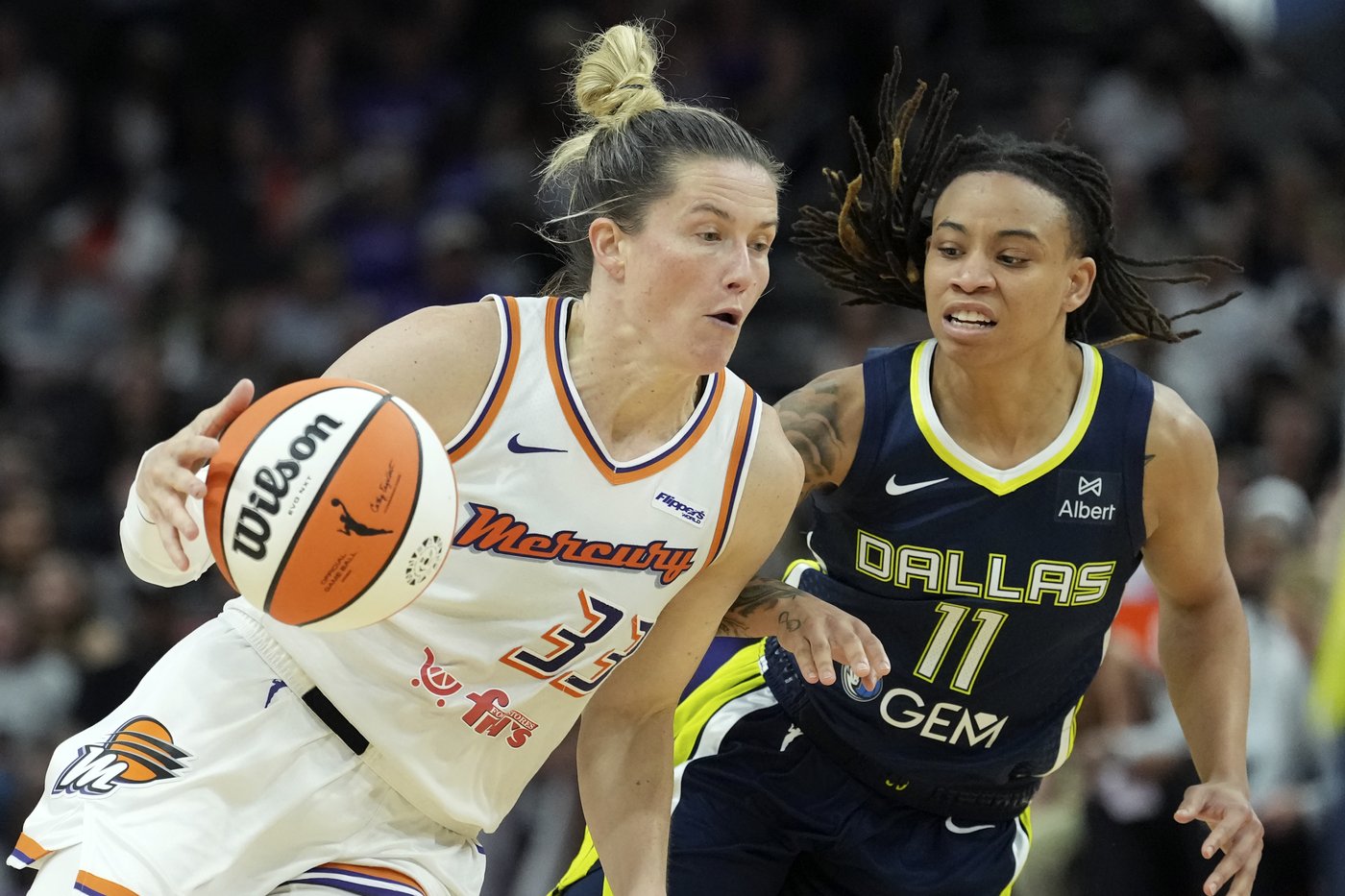Sami Whitcomb scores 36 and Alyssa Thomas has 16th triple-double in Mercury's win over Wings | iNFOnews.ca Sami Whitcomb scores 36 and Alyssa Thomas has 16th triple-double in Mercury's win over Wings | iNFOnews.ca