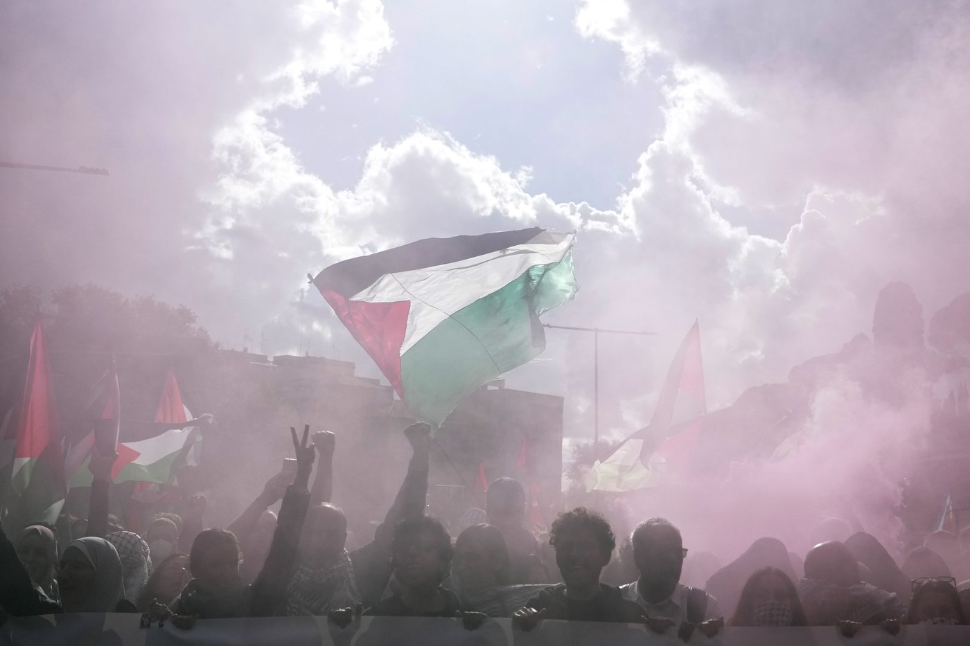Thousands join pro-Palestinian rallies around the globe as Oct. 7 anniversary nears | iNFOnews.ca Thousands join pro-Palestinian rallies around the globe as Oct. 7 anniversary nears | iNFOnews.ca