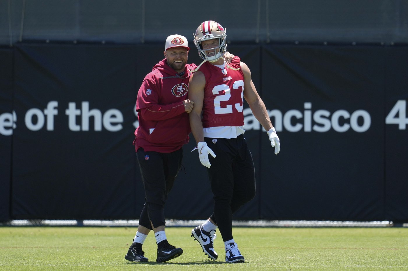 Christian McCaffrey returns to 49ers practice, showing no ill effects from injuries | iNFOnews.ca Christian McCaffrey returns to 49ers practice, showing no ill effects from injuries | iNFOnews.ca