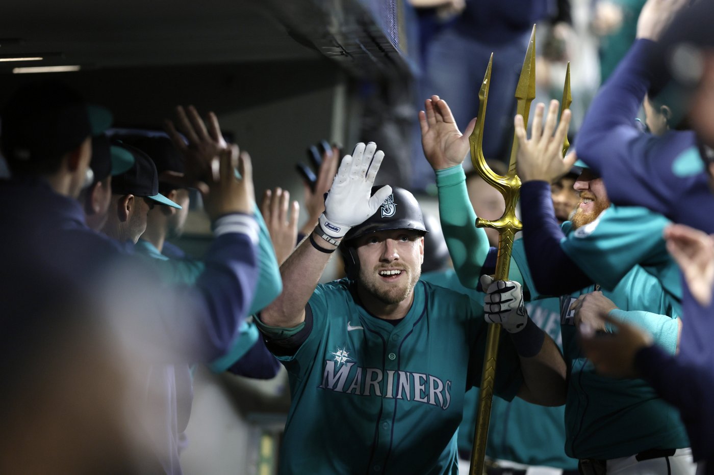 Raley rallies Mariners twice, Raleigh homers in 7-6 win over A's in 10 innings | iNFOnews.ca