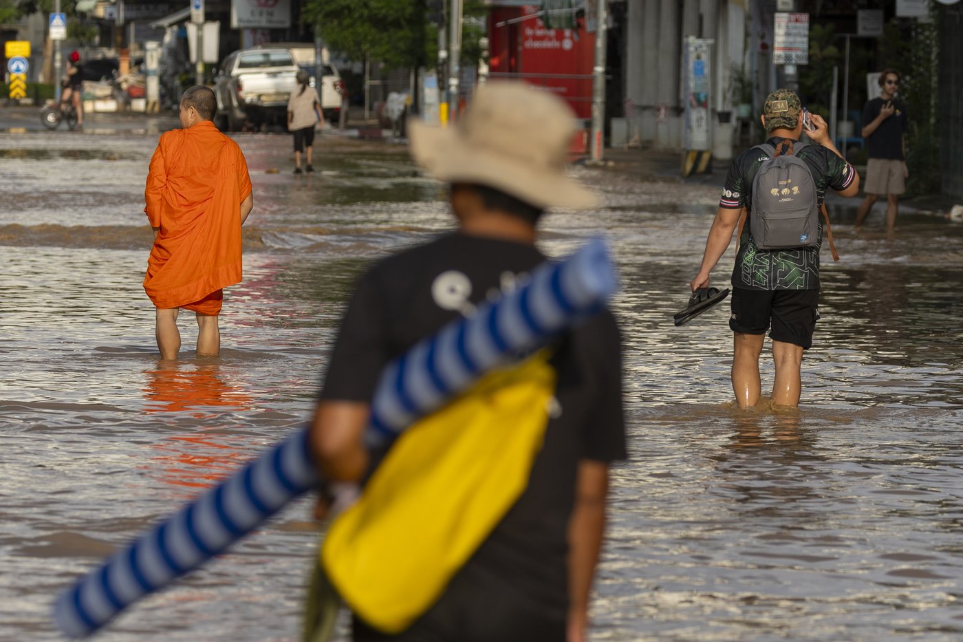 Central Thailand braces for inundation as rain stops in flooded Chiang Mai | iNFOnews.ca