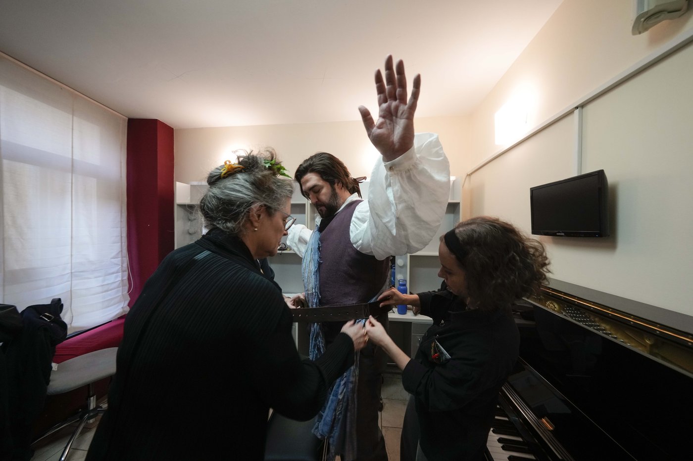 American tenor Brian Jagde gets last-minute call to sing in La Scala's gala season premiere | iNFOnews.ca American tenor Brian Jagde gets last-minute call to sing in La Scala's gala season premiere | iNFOnews.ca