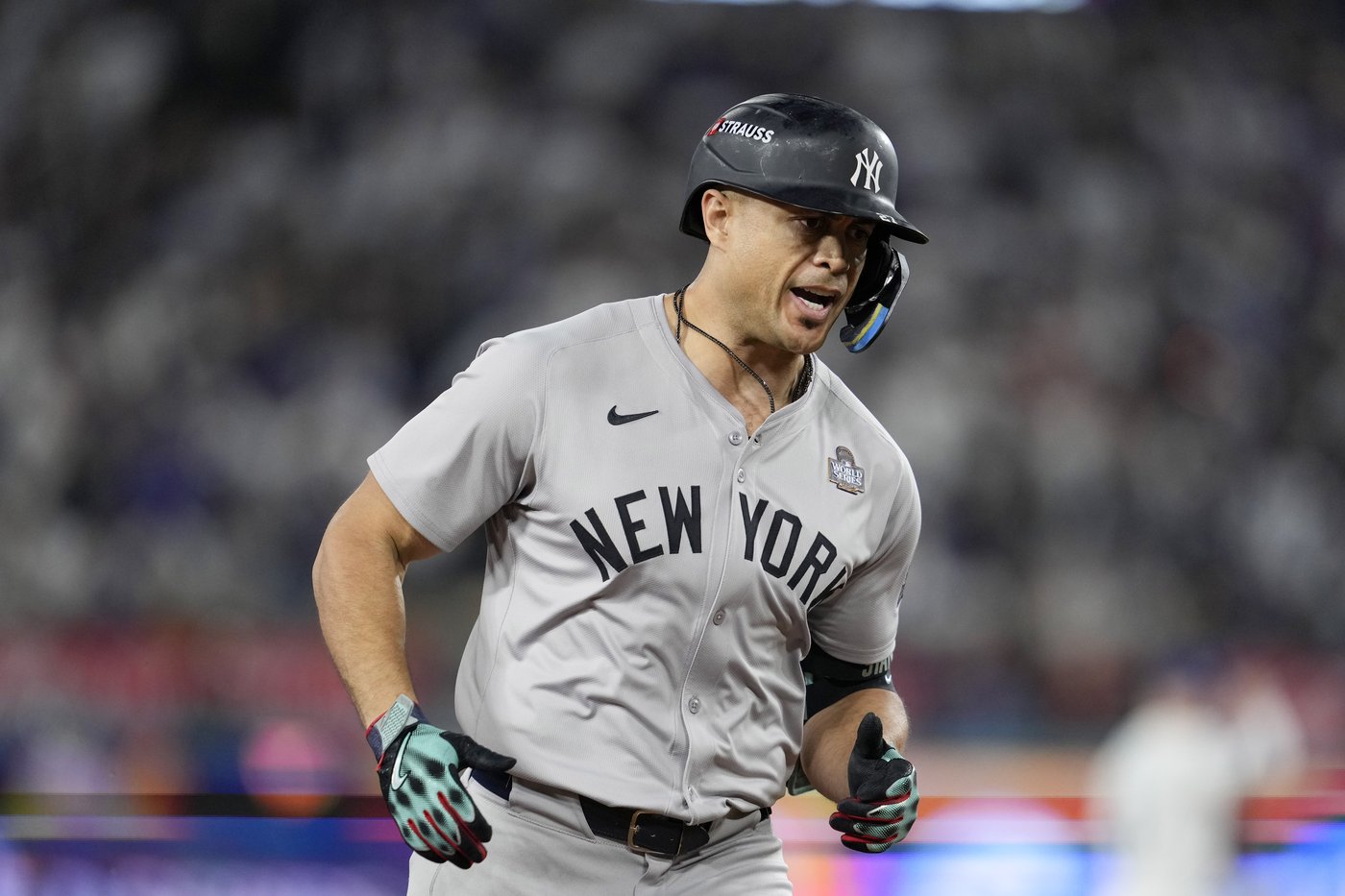 Freeman hits 1st game-ending slam in World Series history as Dodgers top Yankees 6-3 in opener | iNFOnews.ca