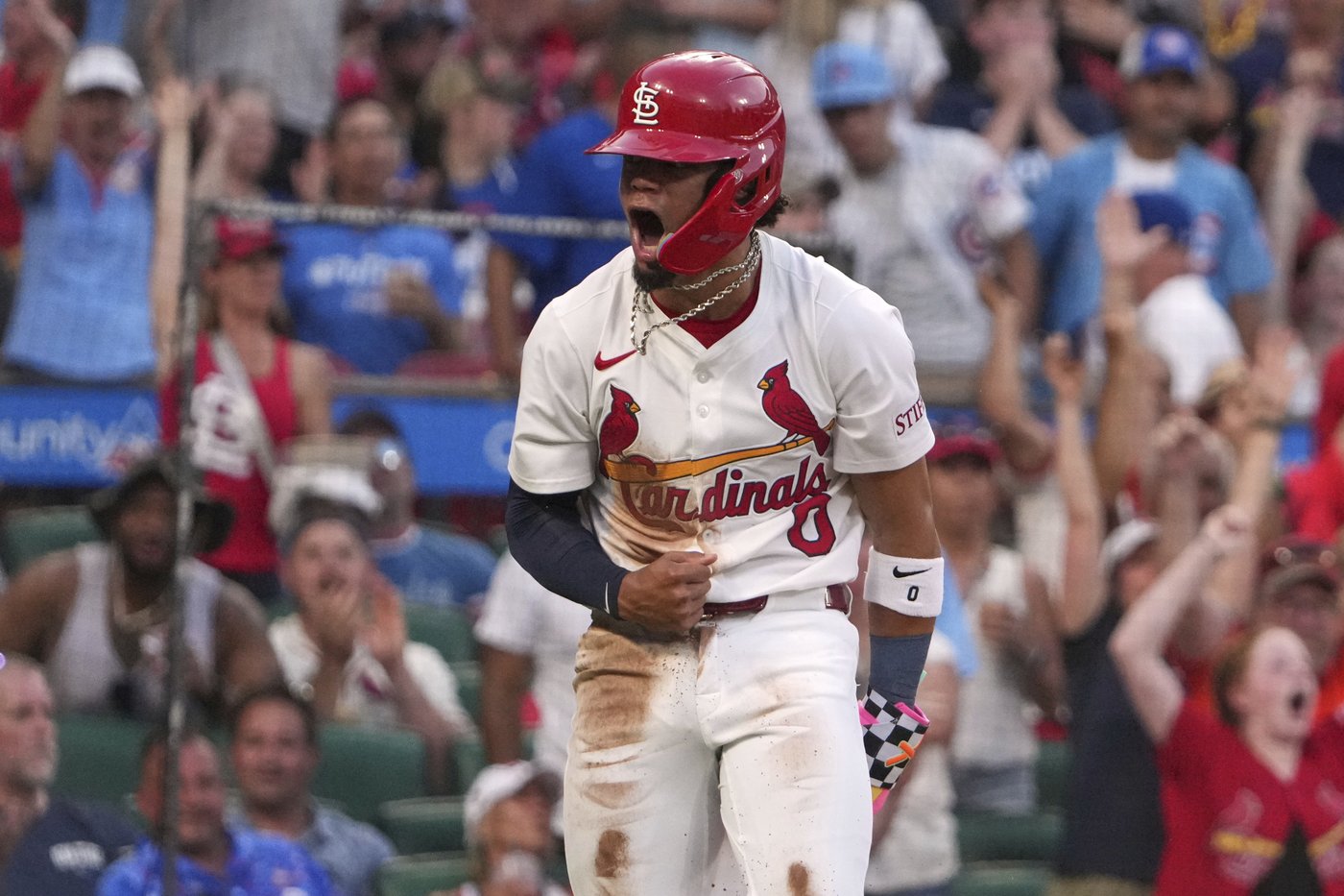 Masyn Winn homers, drives in 4 as Cardinals edge Cubs 8-7 | iNFOnews.ca