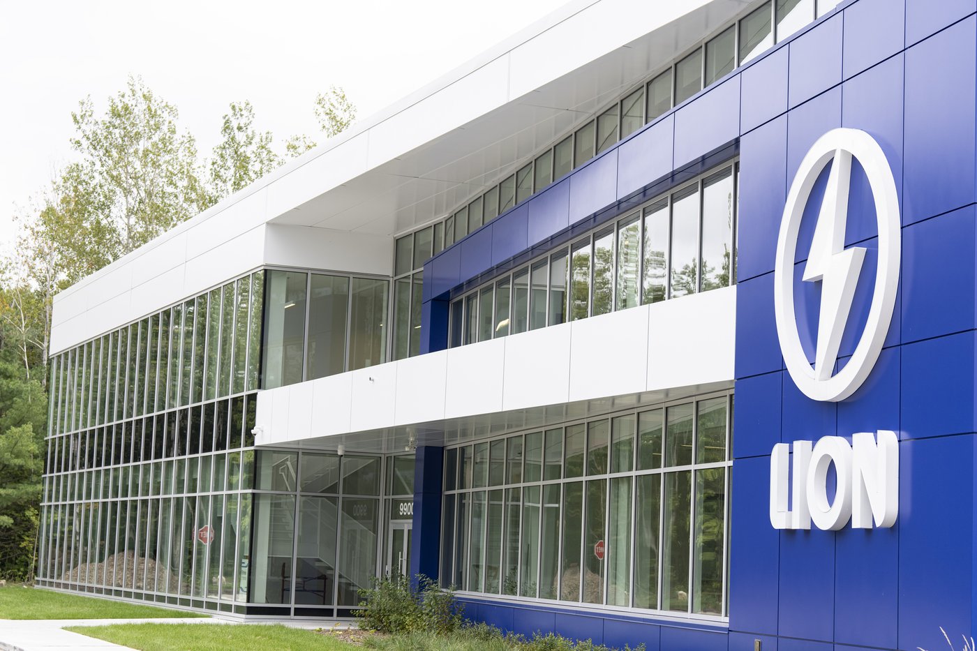 Group of investors submits revised offer to buy Quebec-based Lion Electric | iNFOnews.ca