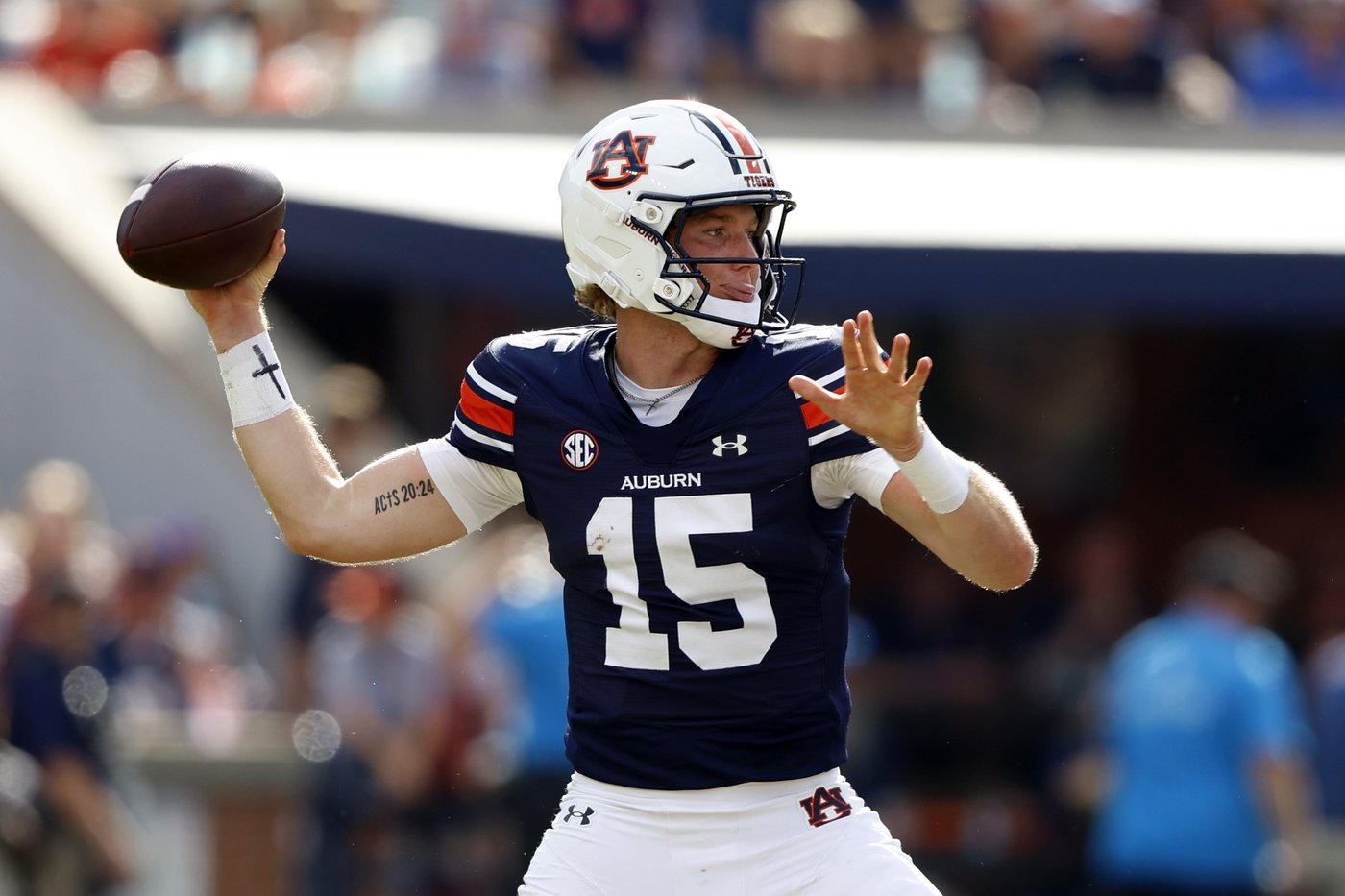 Jackson, Green power Arkansas past mistake-plagued Auburn 24-14 in SEC opener | iNFOnews.ca Jackson, Green power Arkansas past mistake-plagued Auburn 24-14 in SEC opener | iNFOnews.ca