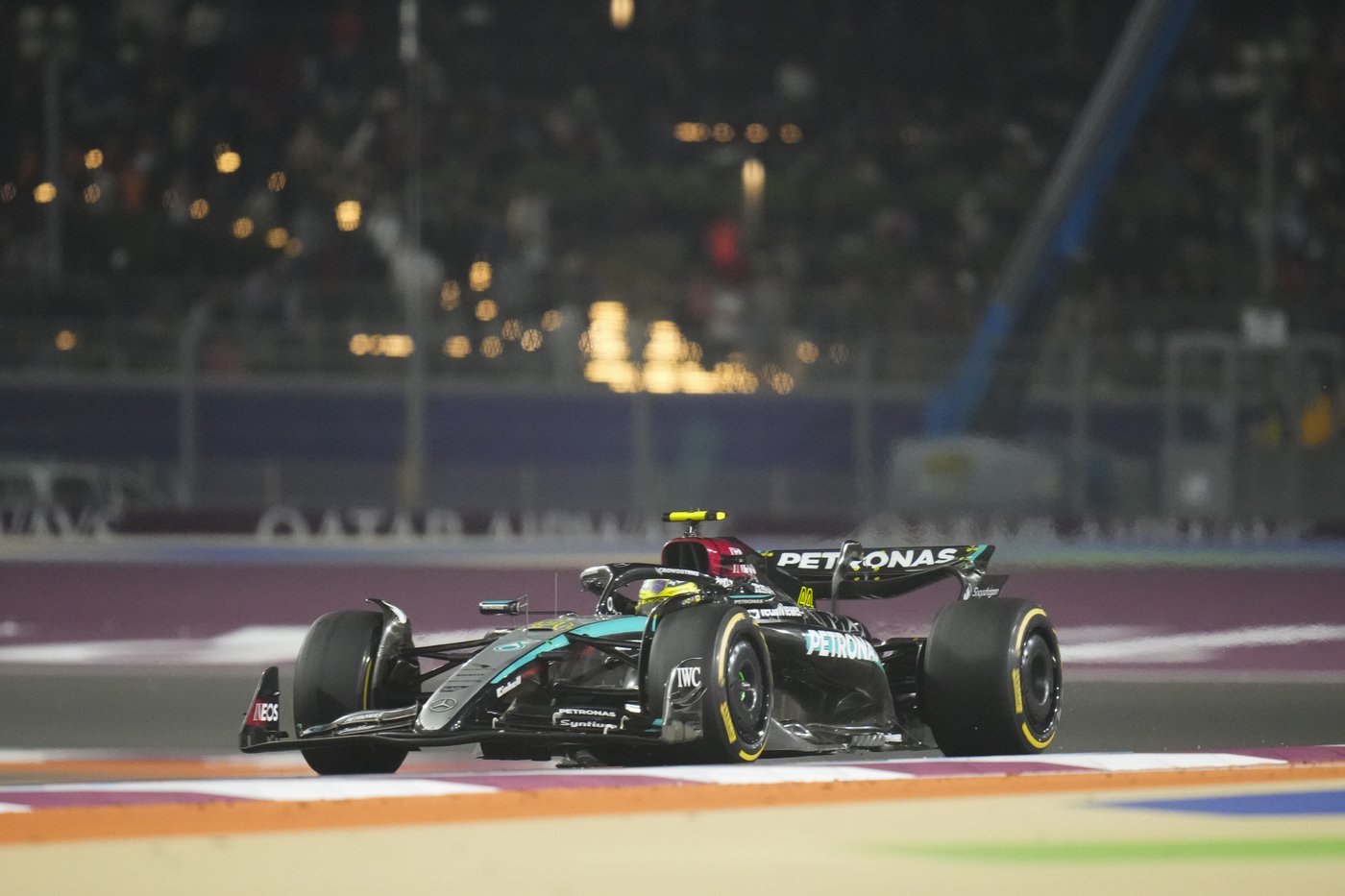 Penalties and a puncture leave Lewis Hamilton struggling again as his Mercedes exit nears | iNFOnews.ca Penalties and a puncture leave Lewis Hamilton struggling again as his Mercedes exit nears | iNFOnews.ca