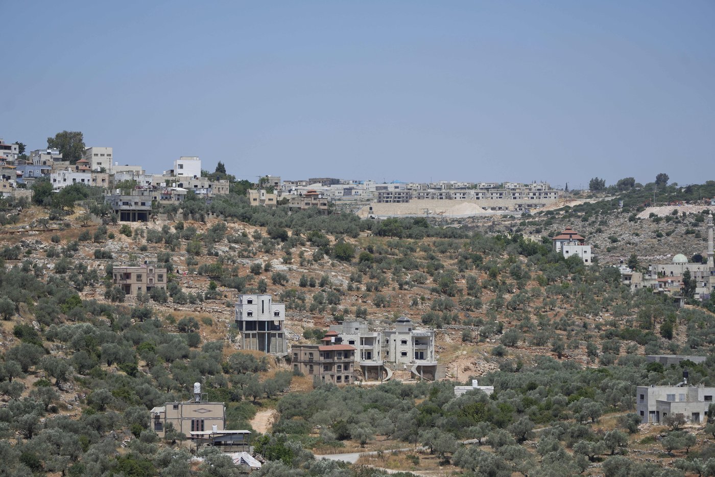 PHOTO COLLECTION: Palestinians in the West Bank report an overnight attack by Israeli settlers | iNFOnews.ca PHOTO COLLECTION: Palestinians in the West Bank report an overnight attack by Israeli settlers | iNFOnews.ca