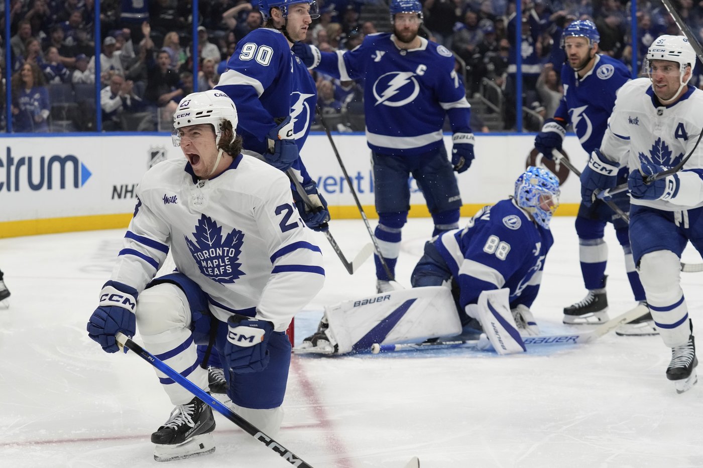 Matthew Knies scores in OT for his second hat trick and the Maple Leafs beat the Lightning 4-3 | iNFOnews.ca Matthew Knies scores in OT for his second hat trick and the Maple Leafs beat the Lightning 4-3 | iNFOnews.ca