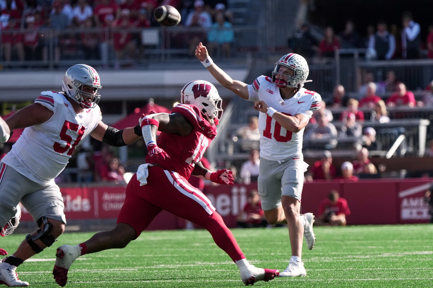 Top-ranked Ohio State looks to continue rolling along when it hosts reeling Penn State | iNFOnews.ca Top-ranked Ohio State looks to continue rolling along when it hosts reeling Penn State | iNFOnews.ca