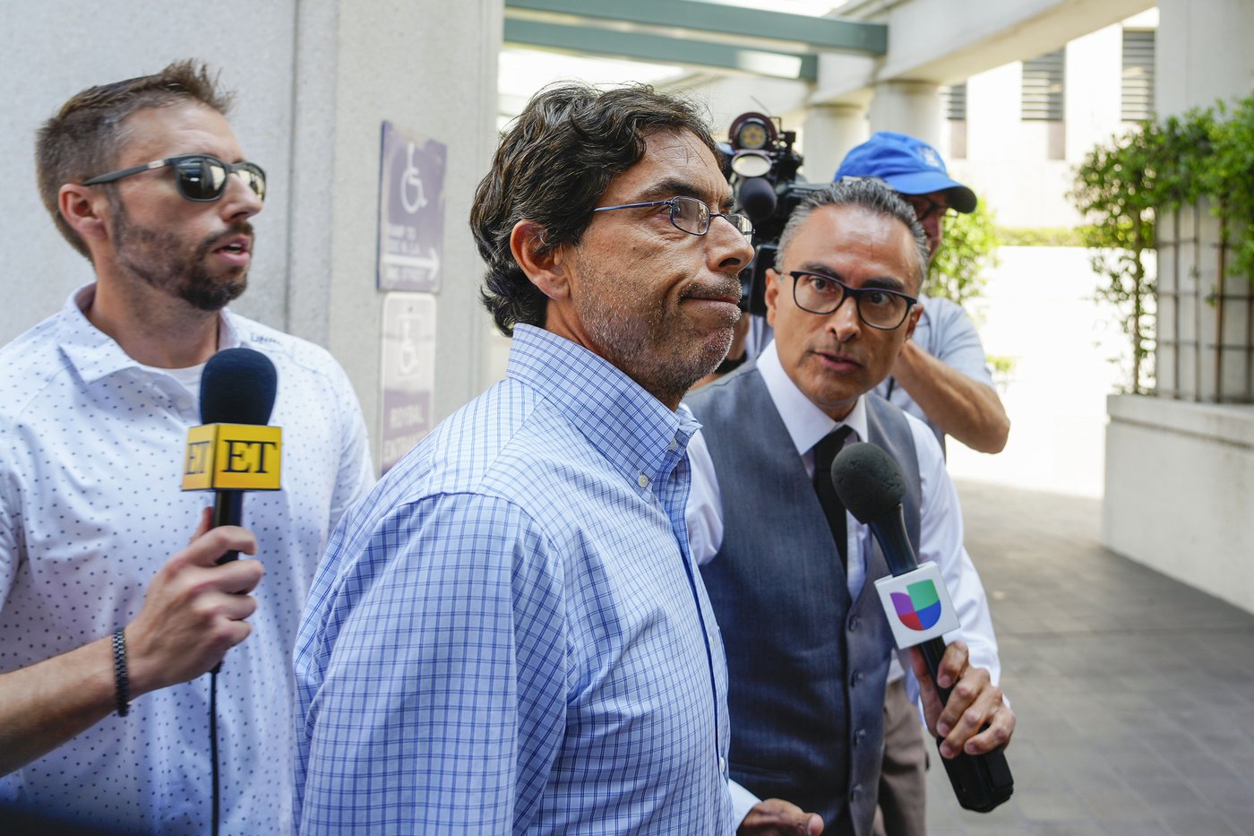Doctor charged in connection with Matthew Perry’s death is expected to plead guilty | iNFOnews.ca