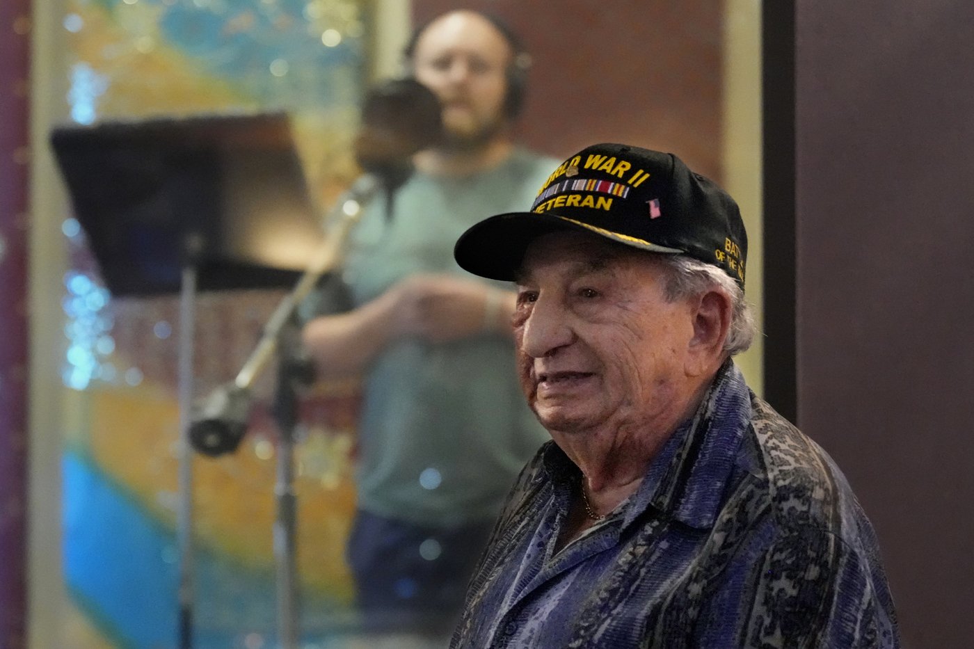At 101, WWII veteran Irving Locker has become a songwriter | iNFOnews.ca