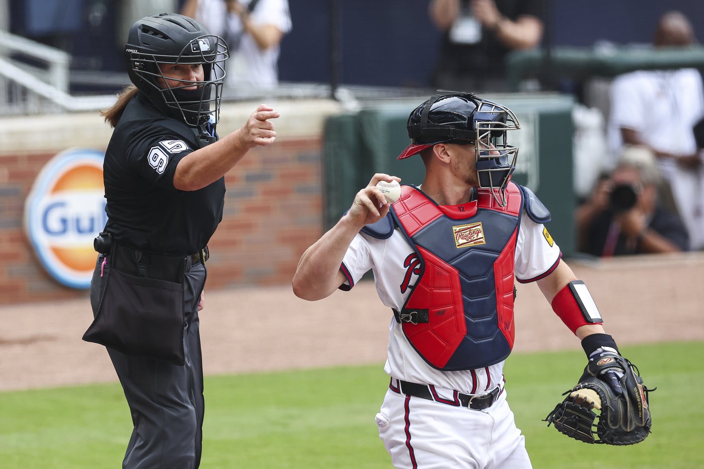 Pawol breaks gender barrier, earns good reviews for her work behind the plate on historic weekend | iNFOnews.ca