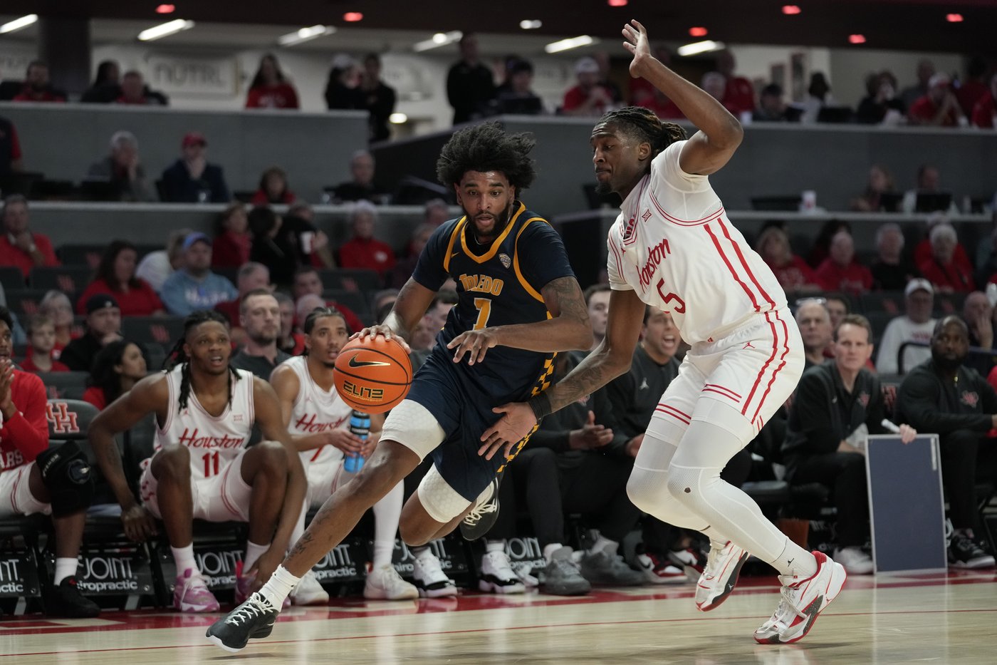 Terrance Arceneaux comes off bench to help No. 15 Houston rout Toledo 78-49 | iNFOnews.ca Terrance Arceneaux comes off bench to help No. 15 Houston rout Toledo 78-49 | iNFOnews.ca
