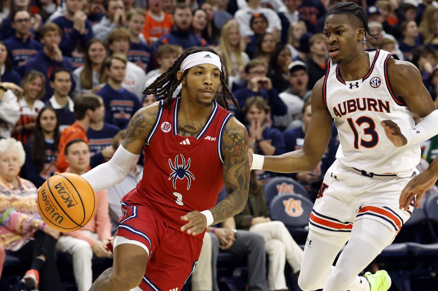 Miles Kelly helps No. 2 Auburn beat Richmond 98-54 | iNFOnews.ca Miles Kelly helps No. 2 Auburn beat Richmond 98-54 | iNFOnews.ca