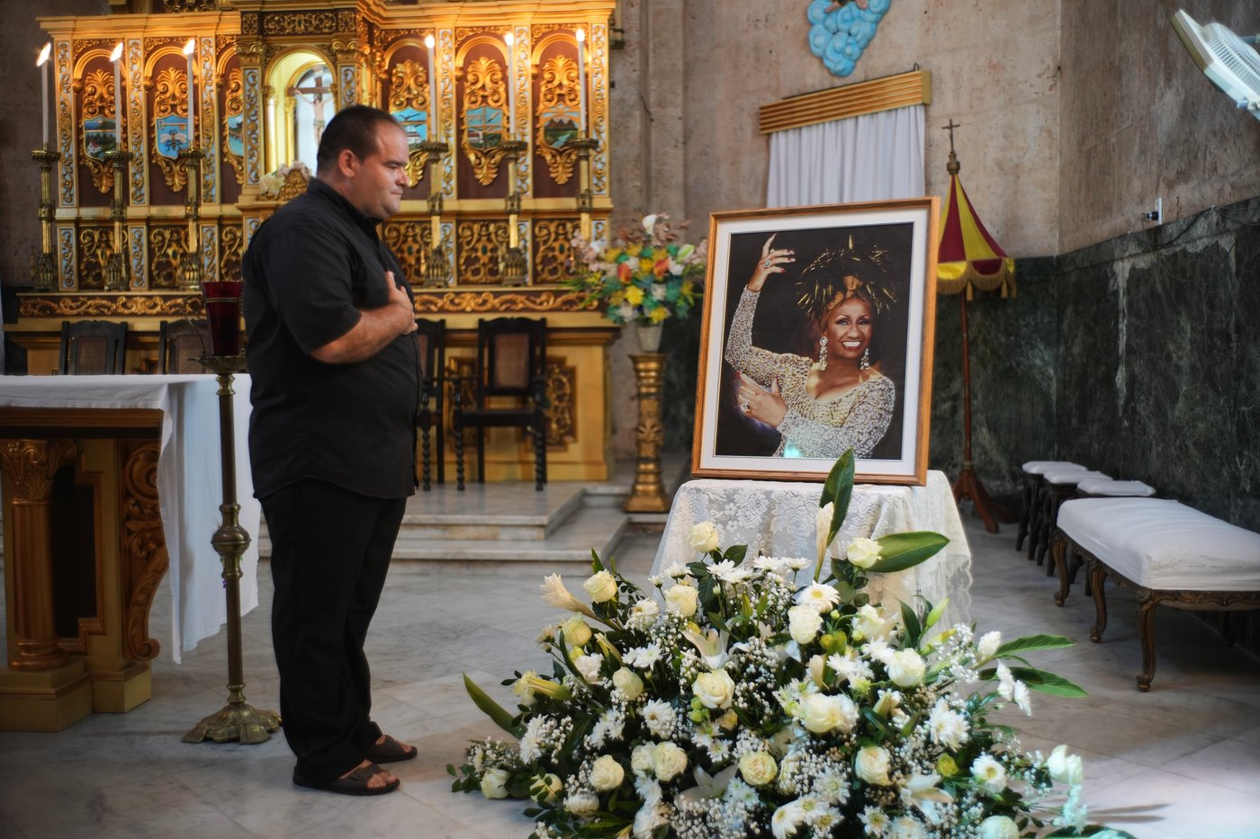 Mass to honor salsa singer Celia Cruz draws hundreds in Cuba after authorities shut down performance | iNFOnews.ca Mass to honor salsa singer Celia Cruz draws hundreds in Cuba after authorities shut down performance | iNFOnews.ca