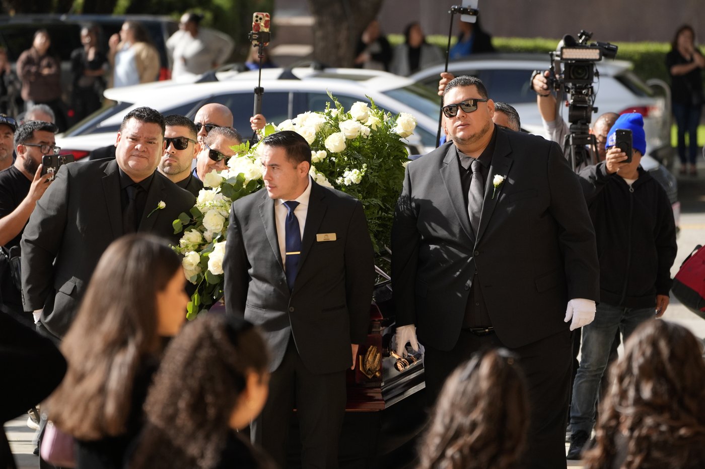 Dodgers star Fernando Valenzuela remembered for having 'the heart of a lion' at his funeral | iNFOnews.ca Dodgers star Fernando Valenzuela remembered for having 'the heart of a lion' at his funeral | iNFOnews.ca