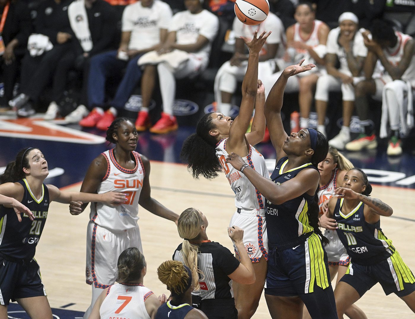 Connecticut Sun are struggling at start of rebuild with losses in six of first seven games | iNFOnews.ca