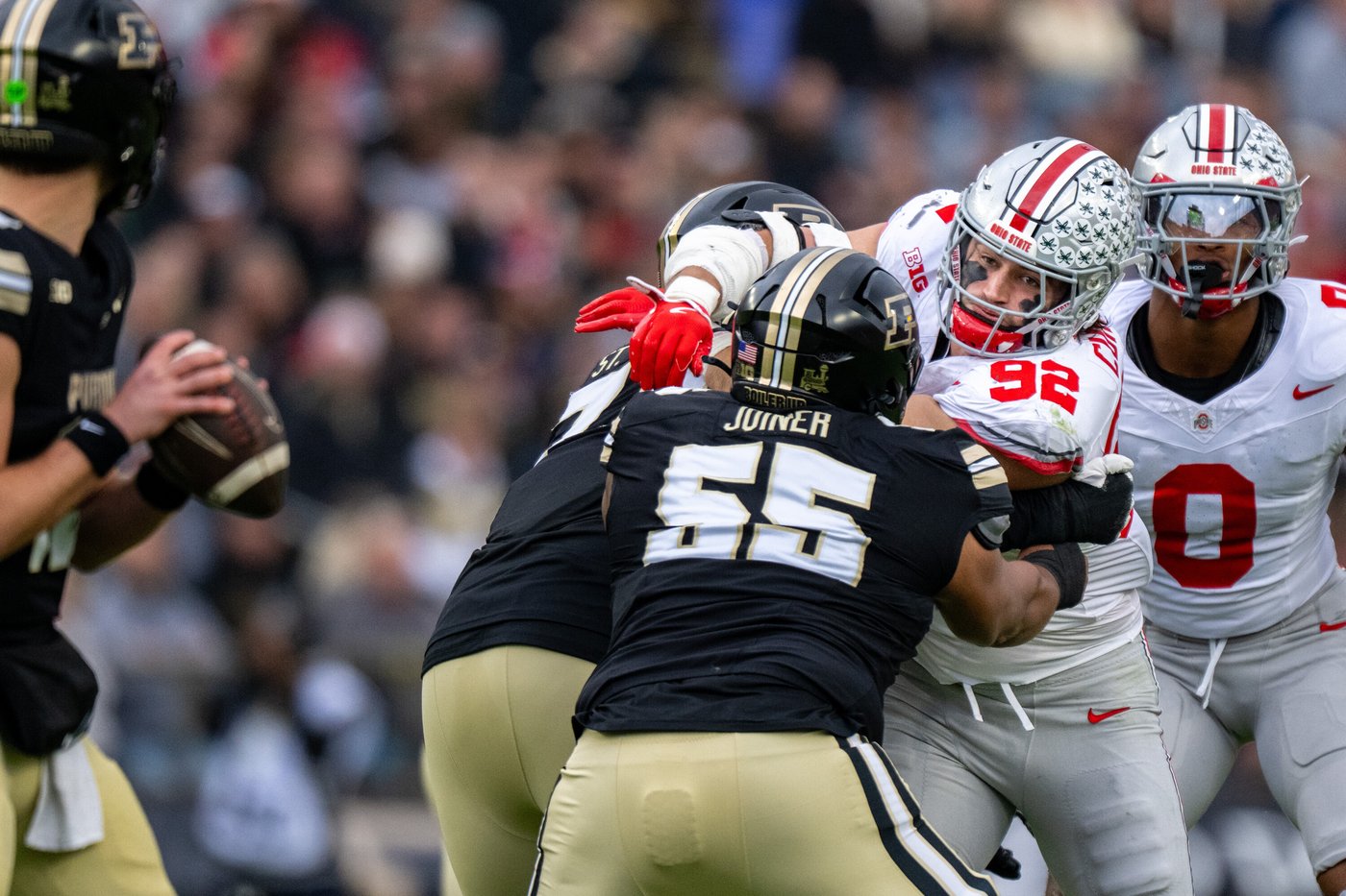 Julian Sayin, Jeremiah Smith propel No. 1 Ohio State past Purdue 34-10 for 13th straight win | iNFOnews.ca Julian Sayin, Jeremiah Smith propel No. 1 Ohio State past Purdue 34-10 for 13th straight win | iNFOnews.ca