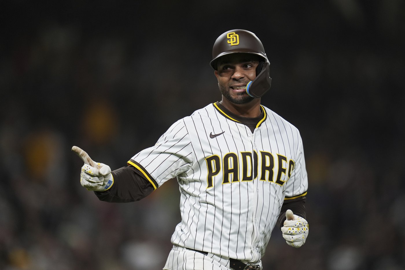 Xander Bogaerts homers, drives in 3, to help the Padres beat the Giants 7-4 | iNFOnews.ca