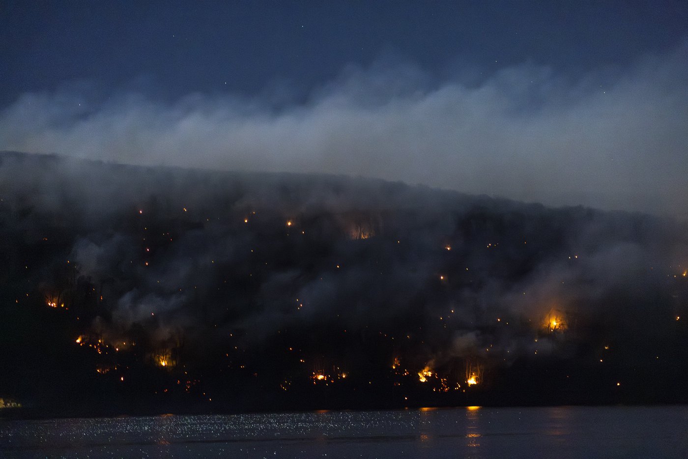 2 charged with setting some Northeast wildfires amid New Jersey drought warning and blazes out West | iNFOnews.ca 2 charged with setting some Northeast wildfires amid New Jersey drought warning and blazes out West | iNFOnews.ca
