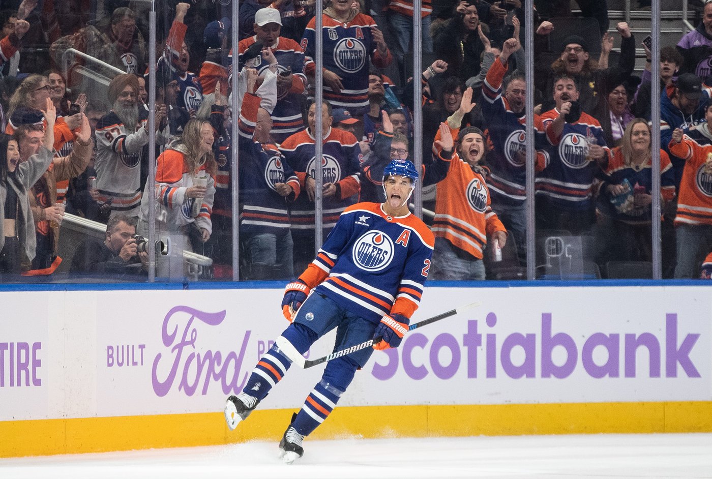 Vasily Podkolzin ends drought, scores first as an Edmonton Oiler | iNFOnews.ca Vasily Podkolzin ends drought, scores first as an Edmonton Oiler | iNFOnews.ca