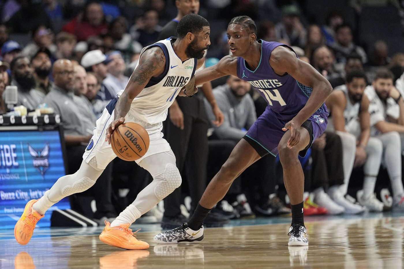 Ball, Bridges each score 23 to lead Hornets over Mavs 110-105 for 3rd straight win | iNFOnews.ca Ball, Bridges each score 23 to lead Hornets over Mavs 110-105 for 3rd straight win | iNFOnews.ca