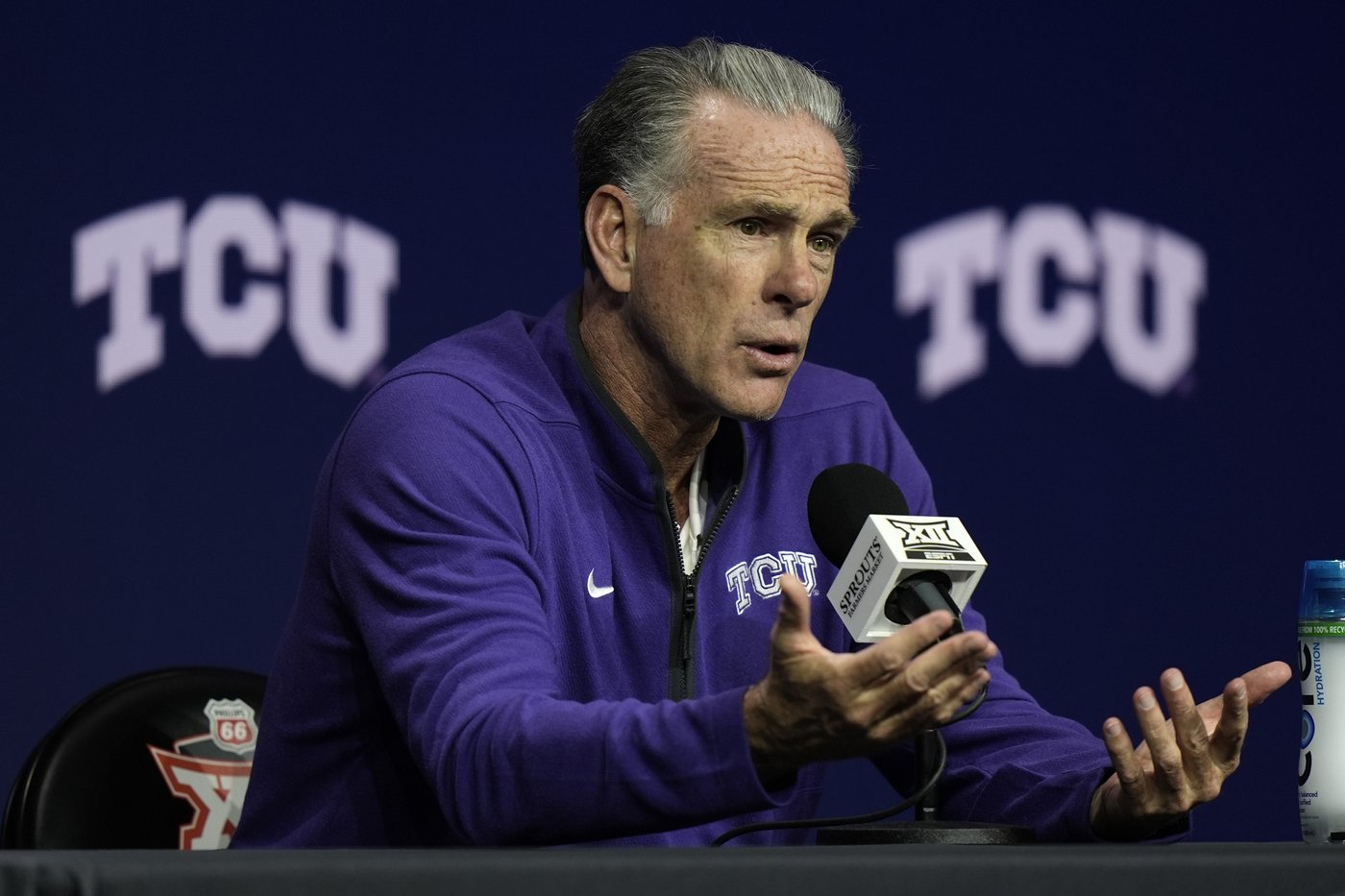 Big 12 coaches understand Tony Bennett's decision to retire as college hoops landscape changes | iNFOnews.ca Big 12 coaches understand Tony Bennett's decision to retire as college hoops landscape changes | iNFOnews.ca