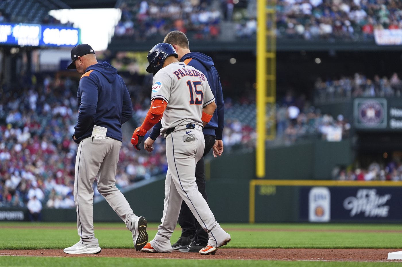 Astros place 3rd baseman Paredes on 10-day IL with right hamstring strain | iNFOnews.ca