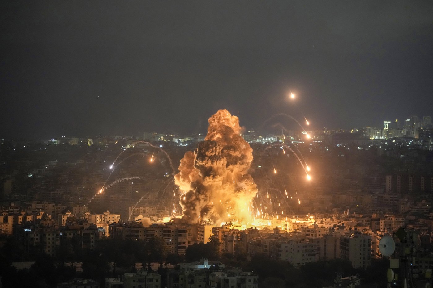 Israel's airstrike warnings terrify and confuse Lebanese civilians | iNFOnews.ca