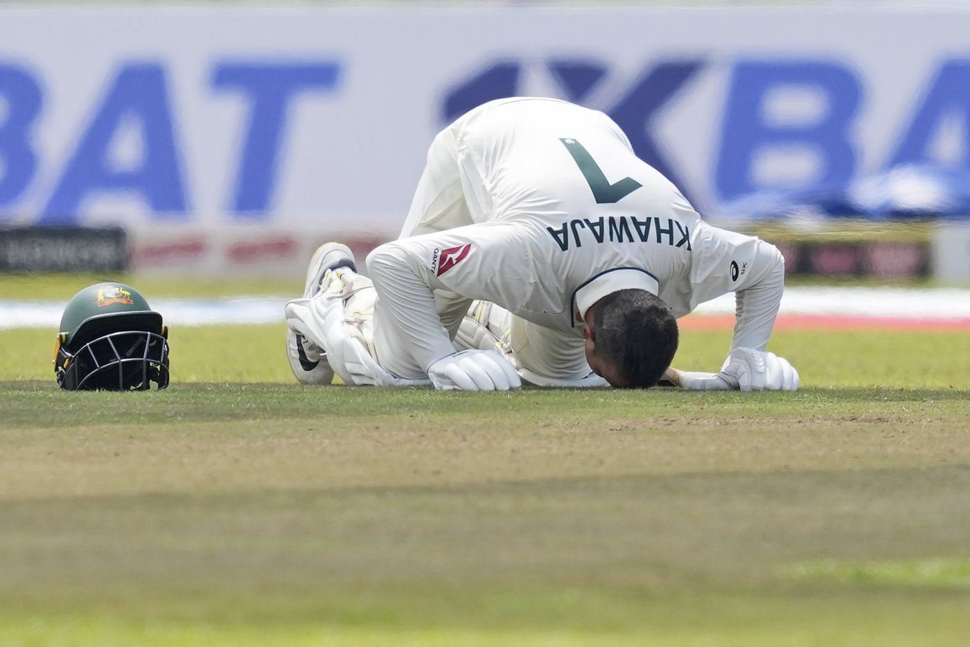 Sri Lanka on the ropes after Australia batting blitz rewrites records | iNFOnews.ca