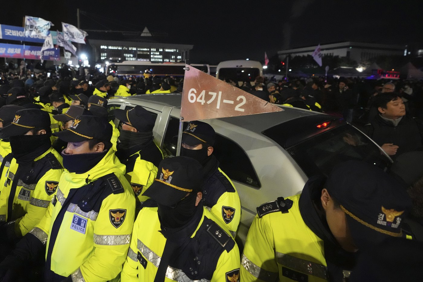 Confusion and fear spread as South Korean leader declares martial law. Here's what to know | iNFOnews.ca Confusion and fear spread as South Korean leader declares martial law. Here's what to know | iNFOnews.ca