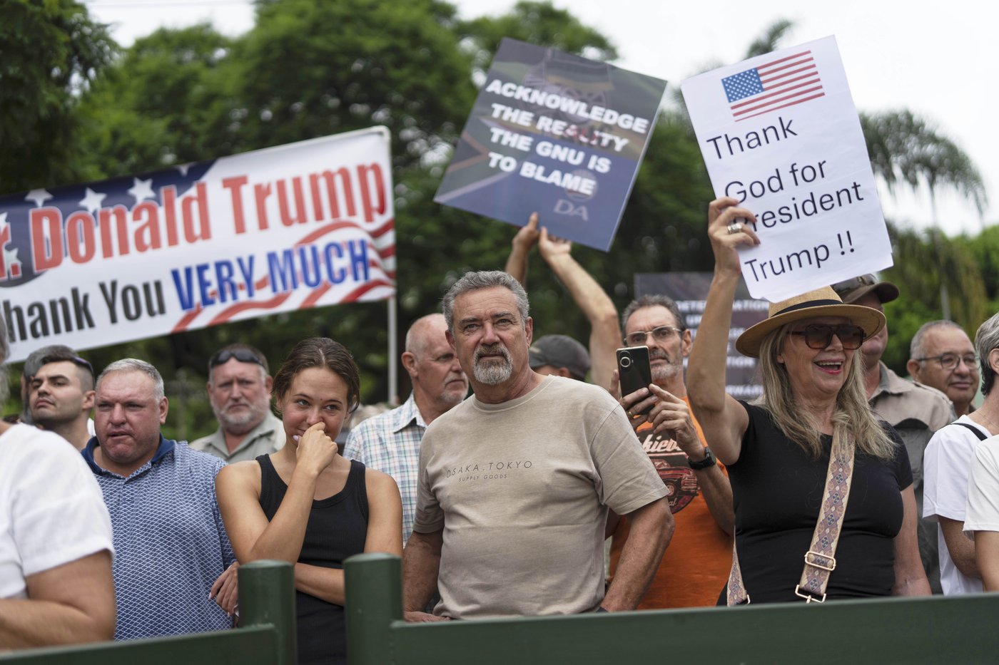 US to accept white South African refugees while other programs remain paused | iNFOnews.ca