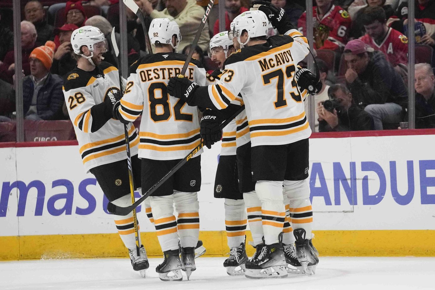 Marchand and Geekie help the Bruins beat the Blackhawks 4-2 for their 3rd consecutive win | iNFOnews.ca Marchand and Geekie help the Bruins beat the Blackhawks 4-2 for their 3rd consecutive win | iNFOnews.ca