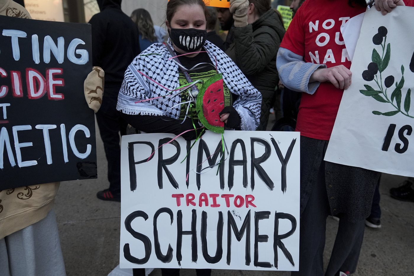 Chuck Schumer postpones book tour amid liberal criticism over spending vote | iNFOnews.ca