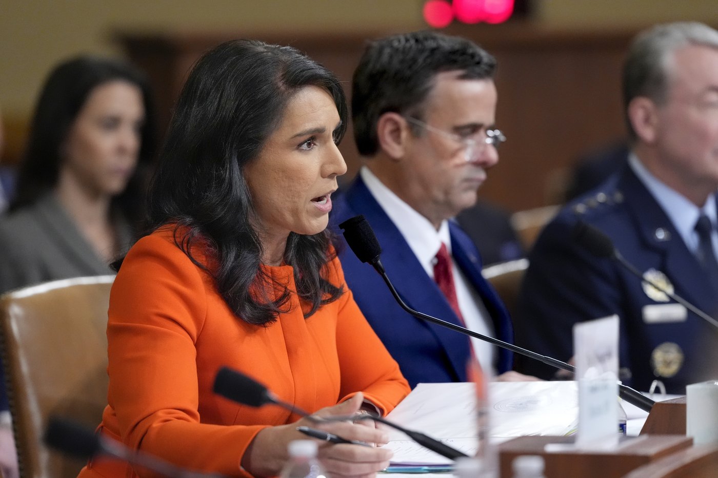 Gabbard fires 2 top intelligence officials and will shift office that preps Trump's daily brief | iNFOnews.ca