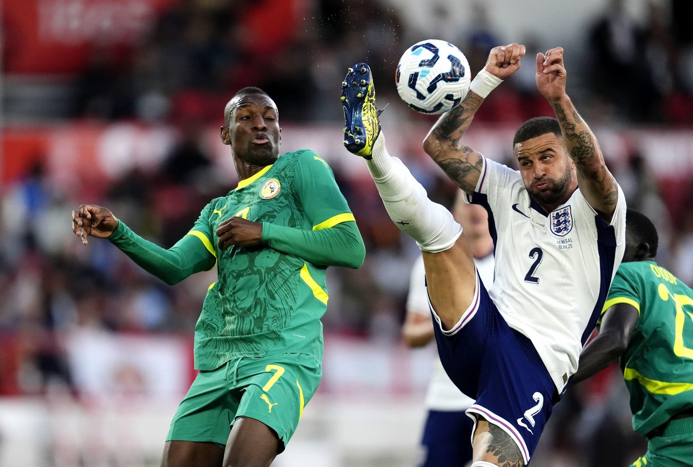 Kyle Walker ends 8-year spell with Man City by moving to Burnley | iNFOnews.ca