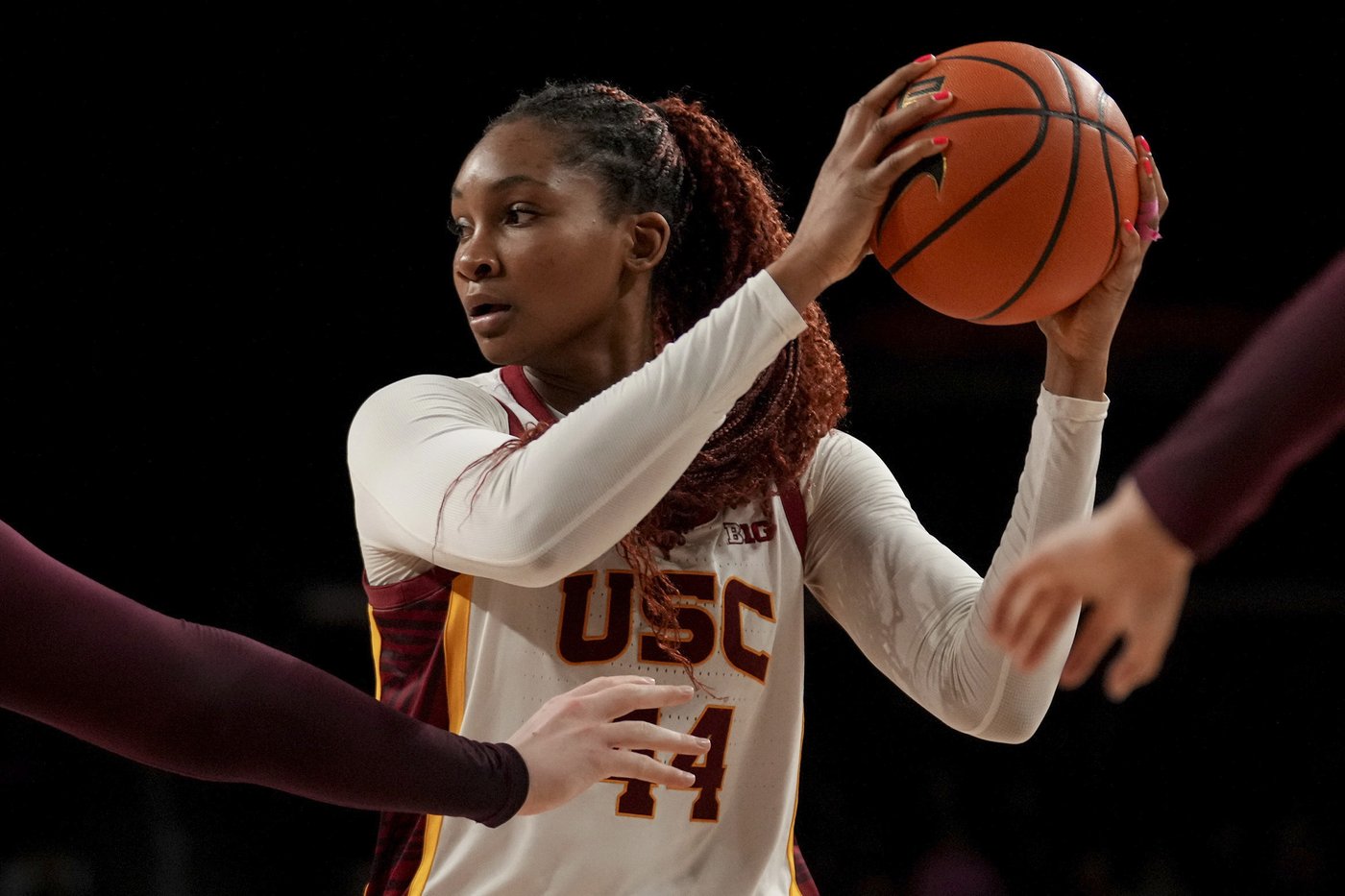 Iriafen scores 24 points and No. 7 USC beats No. 8 Ohio State 84-63 as Watkins struggles | iNFOnews.ca