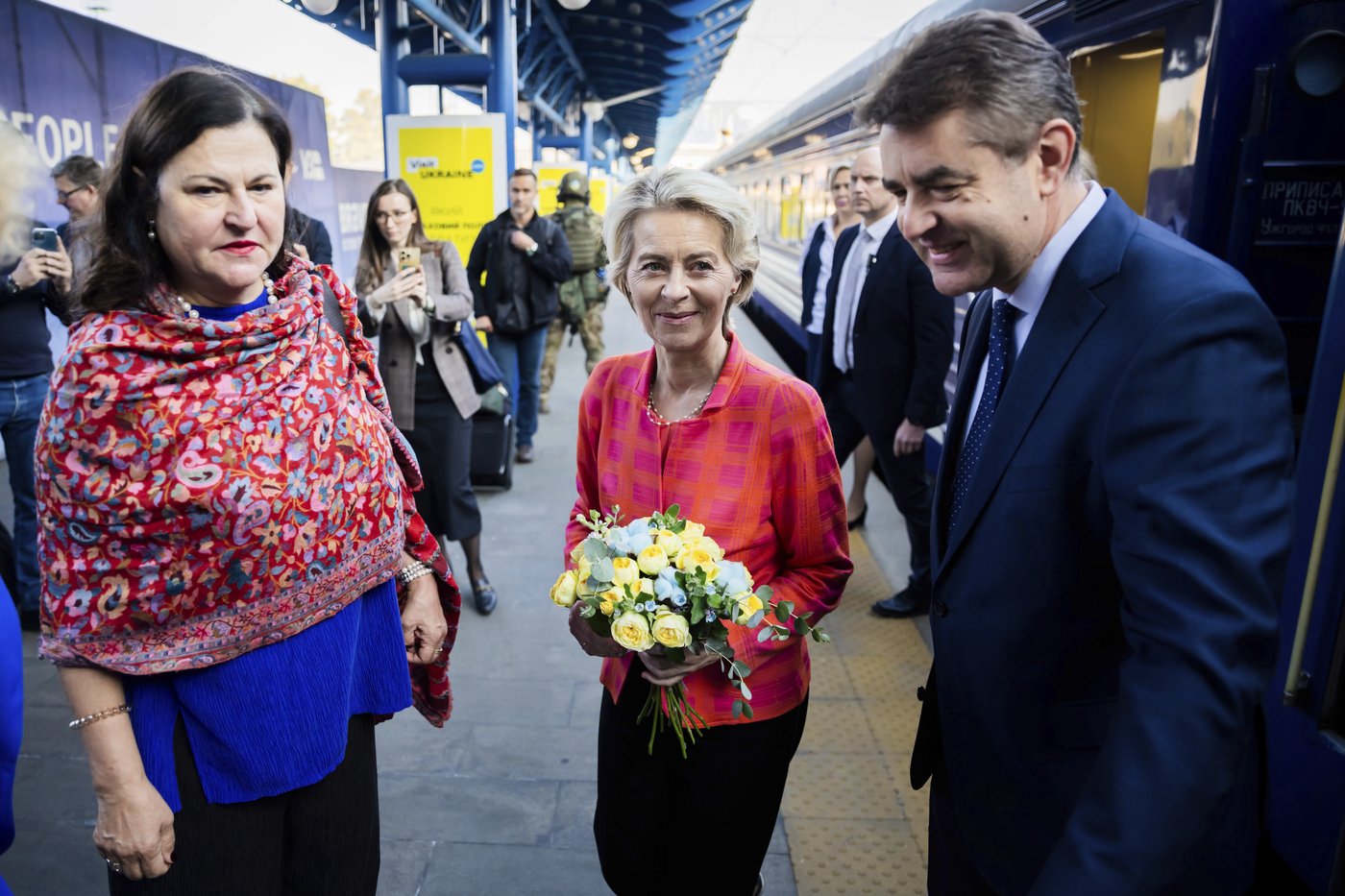 The EU's chief is trying to help Ukraine prepare for winter. Half its energy network is destroyed. | iNFOnews.ca