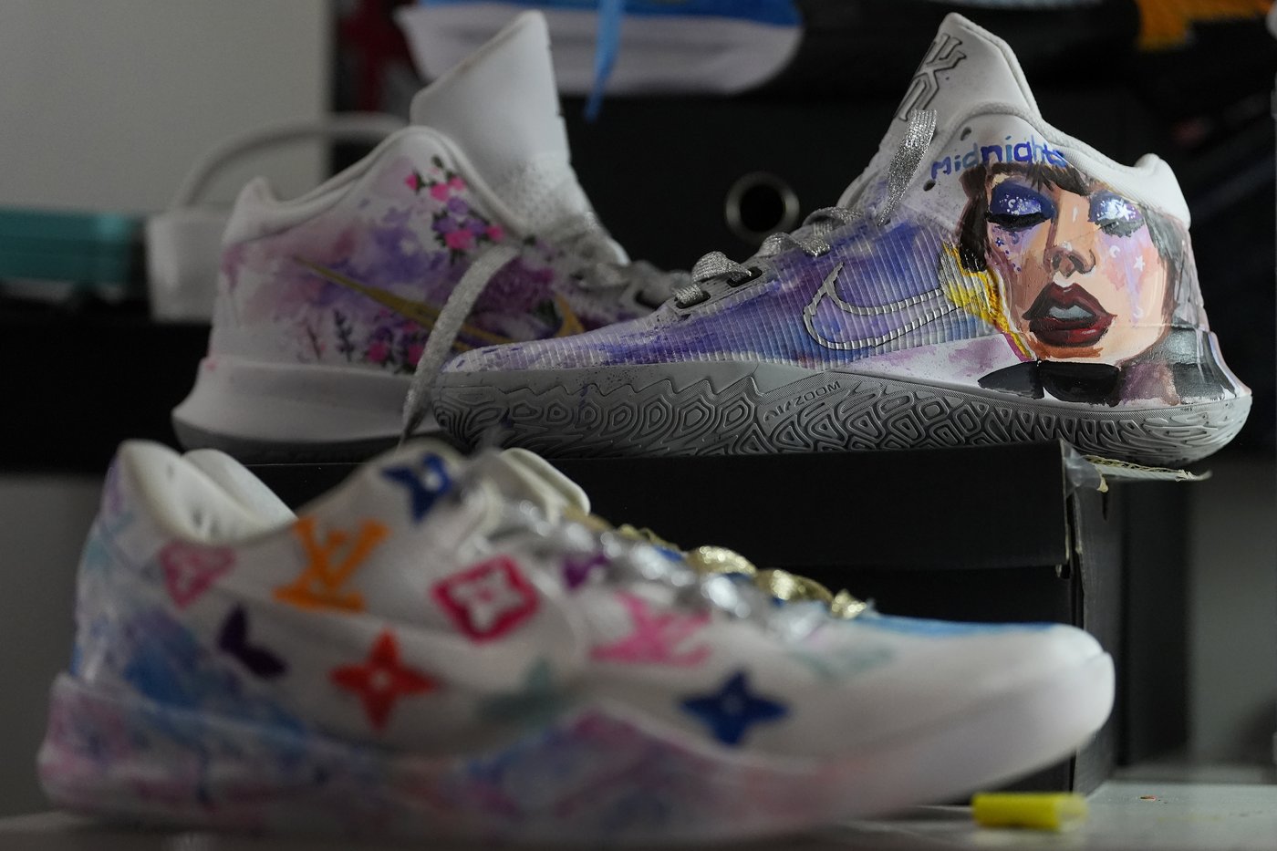 Cal guard Jayda Noble paints custom shoes to express her artistic side when she leaves the court | iNFOnews.ca Cal guard Jayda Noble paints custom shoes to express her artistic side when she leaves the court | iNFOnews.ca