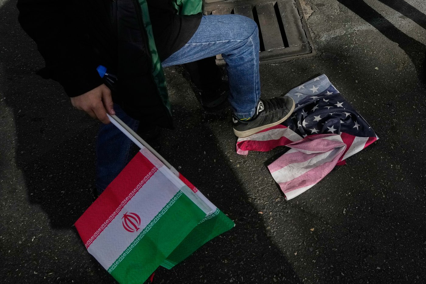 Iranians commemorate anniversary of 1979 US embassy takeover at time of tensions | iNFOnews.ca Iranians commemorate anniversary of 1979 US embassy takeover at time of tensions | iNFOnews.ca