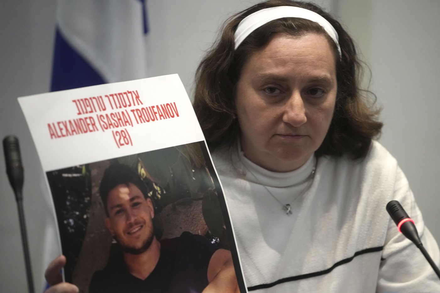 Hostages freed from Gaza meet with Pope Francis and press campaign to bring remaining captives home | iNFOnews.ca Hostages freed from Gaza meet with Pope Francis and press campaign to bring remaining captives home | iNFOnews.ca