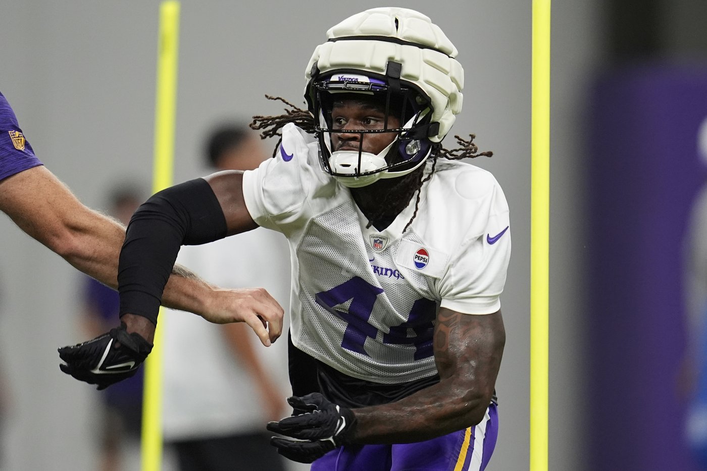 Vikings, versatile safety Josh Metellus agree to 3-year, $36M extension, AP source says | iNFOnews.ca