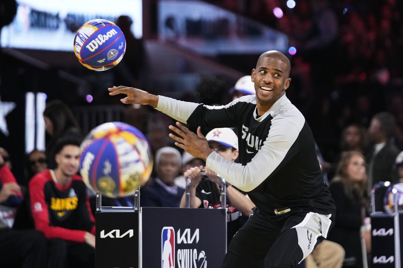 Victor Wembanyama thought he had a time-saving idea; the NBA DQ'ed him and Chris Paul anyway | iNFOnews.ca