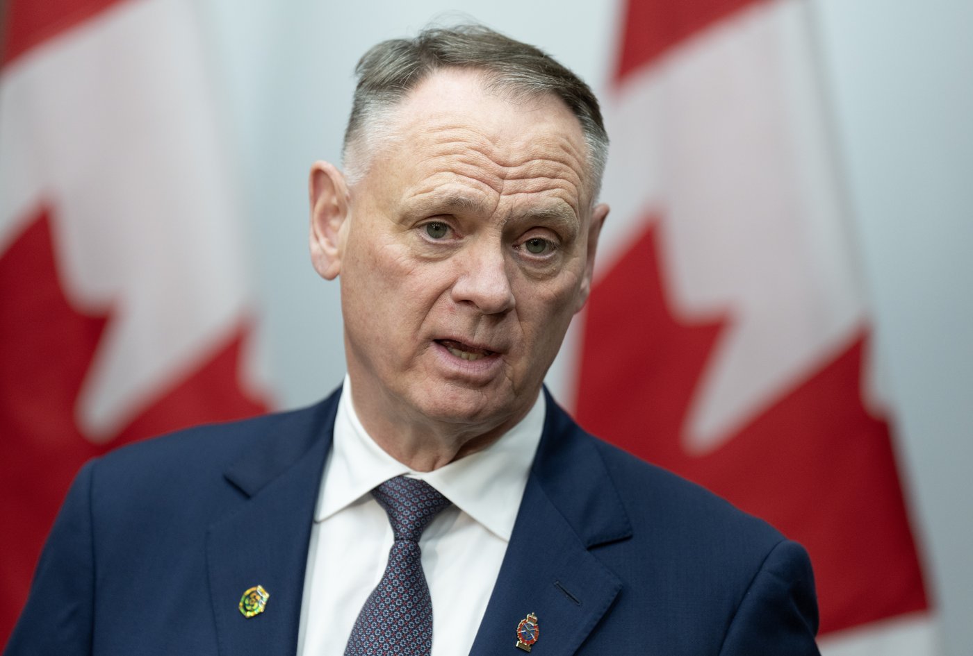 McGuinty has 'every confidence' fall budget will pass through minority Parliament | iNFOnews.ca