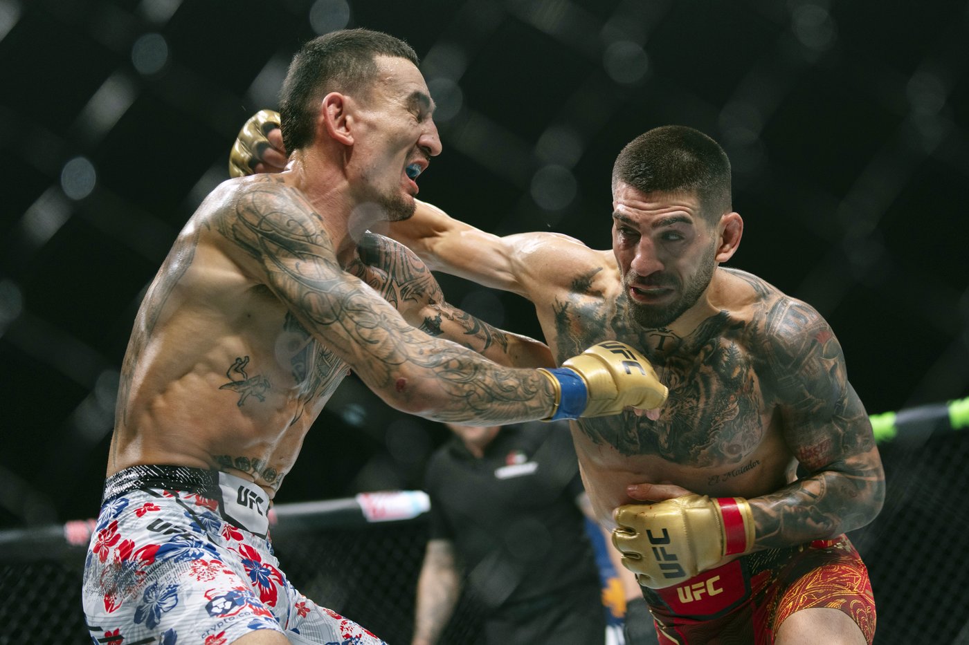 Ilia Topuria makes good on his promise, becomes first man to stop Max Holloway at UFC 308 | iNFOnews.ca